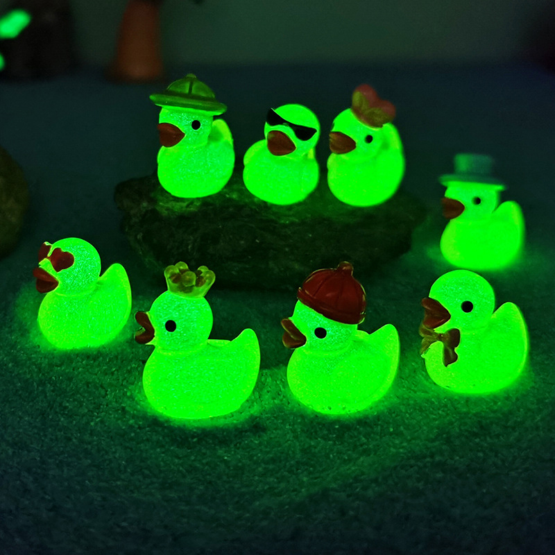 8 pezzi in resina luminosa min - Aquarium Fish Small recensione e prezzo